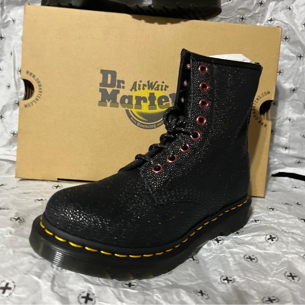 Doc martens combat boot woman size 5